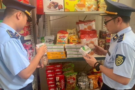 Lực lượng QLTT Thanh Hóa tăng cường công tác kiểm tra, xử lý vi phạm về hoạt động kinh doanh thuốc lá