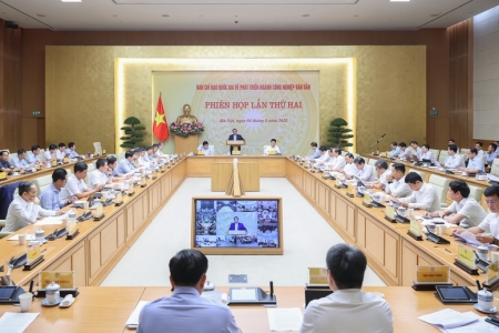 Thủ tướng Phạm Minh Chính: Chậm nhất tới 2027 phải thiết kế, chế tạo, kiểm thử một số chíp bán dẫn cần thiết