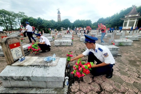 Hải đội 102 lập nhiều thành tích xuất sắc chào mừng Đại hội Đảng bộ Cảnh sát biển lần thứ VI