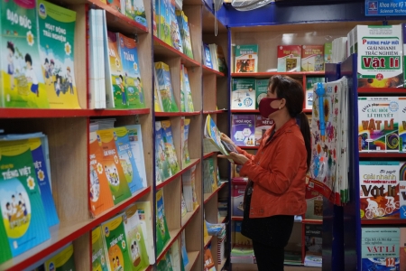 TP. Hồ Chí Minh: Đảm bảo 100% học sinh được trang bị đầy đủ sách giáo khoa trong năm học mới