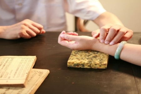 Lào Cai tăng cường kiểm tra công tác hành nghề lĩnh vực y, dược cổ truyền trên địa bàn