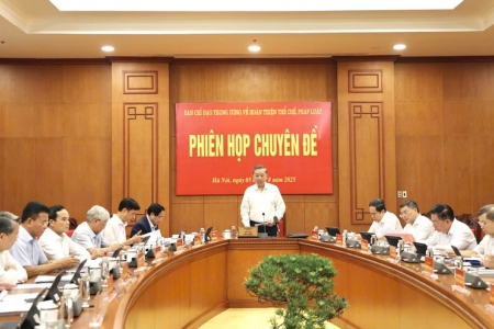 Tổng Bí thư: Xác định xây dựng, hoàn thiện thể chế, pháp luật là nhiệm vụ trọng tâm, xuyên suốt