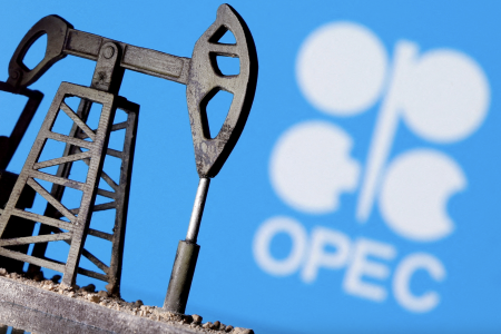 Giá dầu giảm sâu: Thị trường lo ngại kinh tế toàn cầu và quyết định của OPEC+