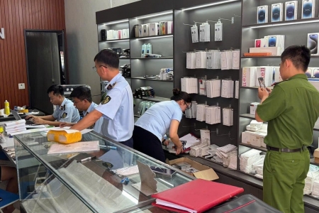 Lào Cai: Đội QLTT số 4 đẩy mạnh đấu tranh chống buôn lậu, gian lận thương mại, hàng giả