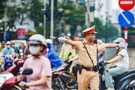 Hà Nội: Công khai số điện thoại Đội trưởng các Đội CSGT, tiếp nhận phản ánh của nhân dân