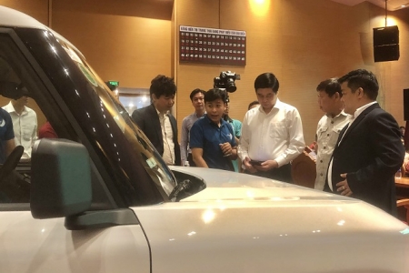 Gia Lai: Lần đầu tiên ứng dụng nền tảng cho thuê xe tự động