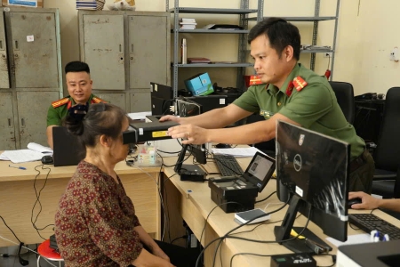 Bắc Ninh: Đổi thẻ đảng viên trên nền tảng dữ liệu dân cư