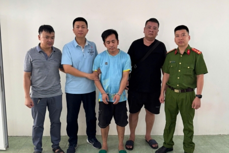 Bắt giữ đối tượng truy nã về tội “Tổ chức cho người khác nhập cảnh trái phép”