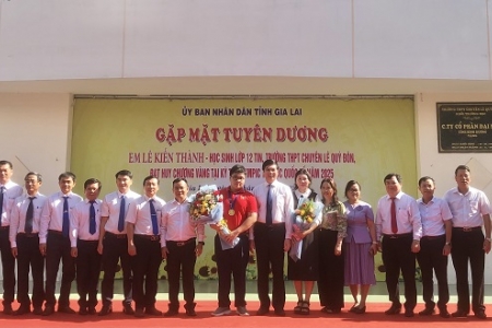 Gia Lai tuyên dương học sinh đạt Huy chương Vàng Olympic Tin học quốc tế