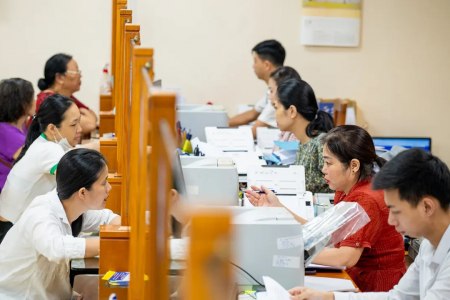 Bộ Nội vụ đang xây dựng 28 vị trí việc làm cho lãnh đạo, công chức cấp xã, phường