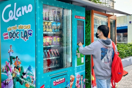 Nutifood tiên phong triển khai máy bán kem tự động