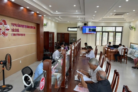 Bổ sung hướng dẫn về phụ cấp, nâng bậc lương cho cán bộ, công chức sau sắp xếp