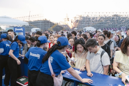 Nhìn lại những khoảnh khắc “cực cháy” của Vinamilk tại V-Concert & V-Fest cuối tuần qua