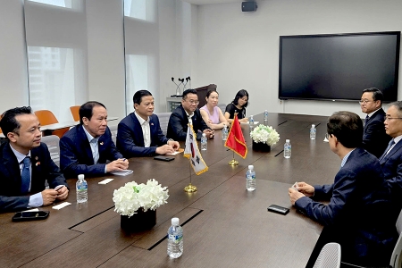 Chủ tịch UBND tỉnh Bắc Ninh làm việc với Tập đoàn Hoban (Hàn Quốc)