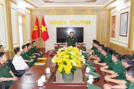 Chỉ huy trưởng Bộ CHQS tỉnh Thanh Hóa thăm, làm việc với cán bộ, chiến sĩ Đồn Biên phòng Pù Nhi