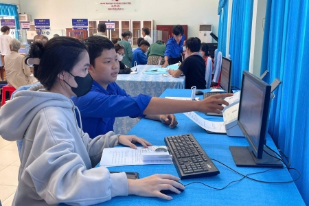 Tây Ninh tập trung nâng cao tỷ lệ nộp hồ sơ và giải quyết thủ tục hành chính trực tuyến