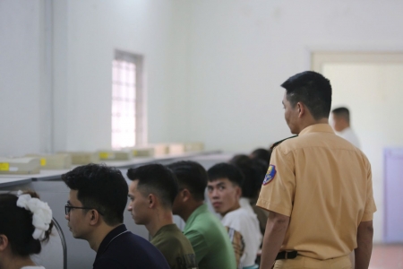 Công an tỉnh Thanh Hóa đã tiếp nhận 27.158 hồ sơ giấy phép lái xe các loại