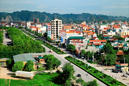 Ninh Bình triển khai giải pháp đột phá thúc đẩy tăng trưởng, phấn đấu đạt mục tiêu GRDP năm 2025 tăng 10,6%