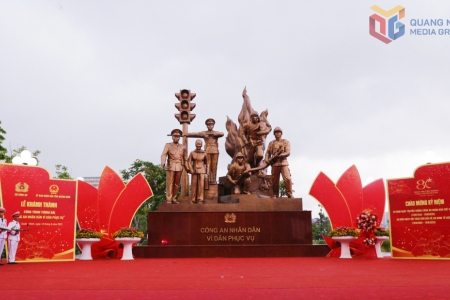 Quảng Ninh khánh thành công trình Tượng đài “Công an Nhân dân vì dân phục vụ”