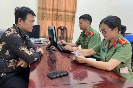 Bị xử phạt 7,5 triệu đồng vì livestream xúc phạm trưởng bản ở Nghệ An