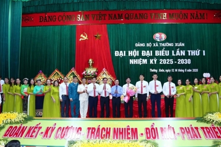Phó Bí thư Thường trực Tỉnh ủy Thanh Hóa dự Đại hội đại biểu Đảng bộ xã Thường Xuân