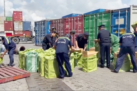 Lộ diện điểm nóng buôn lậu thuốc lá qua đường biển: Hải quan TP. HCM phát hiện hàng trăm nghìn bao thuốc lá lậu