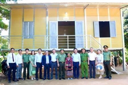 Quảng Trị tập trung hoàn thiện chương trình xóa nhà tạm, nhà dột nát tại 12 xã miền Tây