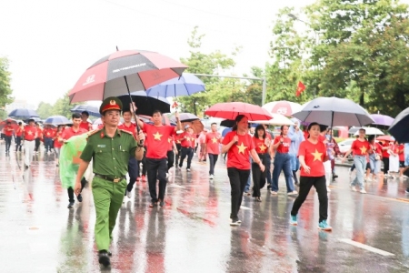 Nghệ An hưởng ứng chương trình “Cùng Việt Nam tiến bước”