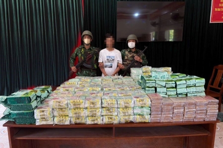 Triệt phá đường dây vận chuyển 295,5kg ma túy từ Lào về Việt Nam