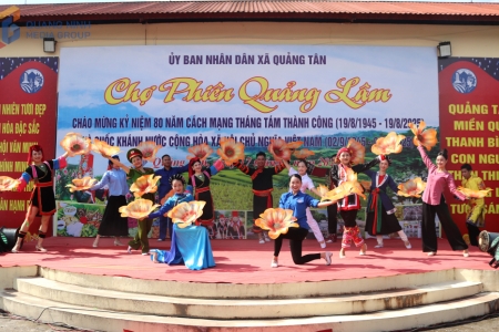 Quảng Ninh: Chợ phiên Quảng Lâm – Không gian văn hóa đậm đà bản sắc vùng cao