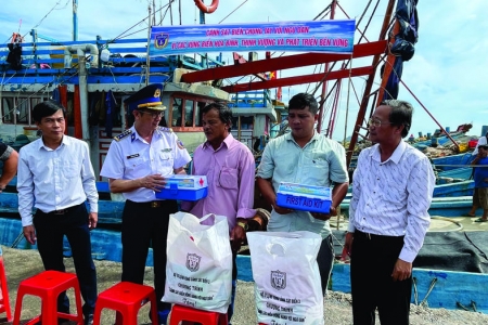 Công tác chính sách ở Bộ Tư lệnh Vùng Cảnh sát Biển 3: Góp phần xây dựng “thế trận lòng xây” nơi đầu sóng