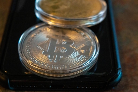 Bitcoin lập đỉnh lịch sử mới, kéo toàn thị trường tiền điện tử bùng nổ