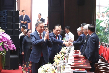 Tổng Bí thư Tô Lâm gặp mặt các đồng chí lãnh đạo, nguyên lãnh đạo Đảng và Nhà nước, các ban