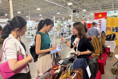 20 doanh nghiệp Việt lần đầu tiên tham gia hội chợ da giày lớn nhất Canada