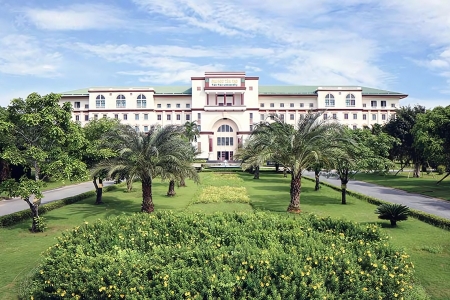 Đại học Tân Tạo khẳng định vị thế với mô hình chuẩn Mỹ và chính sách đột phá