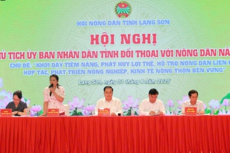 Chủ tịch UBND tỉnh Lạng Sơn đối thoại với nông dân