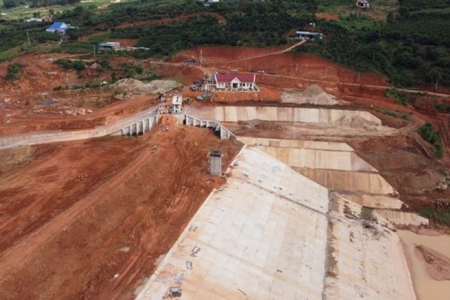 Quyết liệt tháo gỡ vướng mắc, xử lý dứt điểm các dự án tồn đọng kéo dài