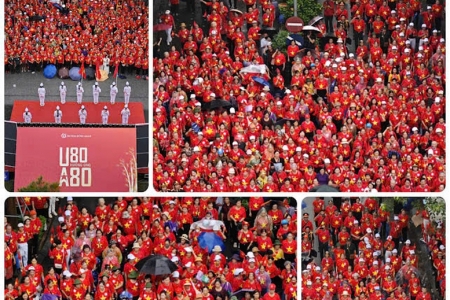 Xác lập kỷ lục: 1.360 người cao tuổi cùng hát quốc ca mừng Cách mạng tháng 8 và Quốc khánh 2/9