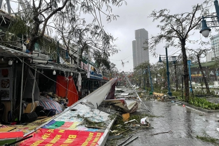 Yêu cầu Sở Y tế các tỉnh sẵn sàng ứng phó với tình trạng khẩn cấp của bão số 5