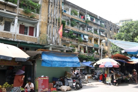 Nghệ An: Di dời hơn 1.300 cư dân khỏi khu chung cư cũ để tránh bão số 5