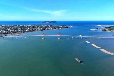 Cấm lưu thông qua cầu Cửa Hội nối Hà Tĩnh - Nghệ An