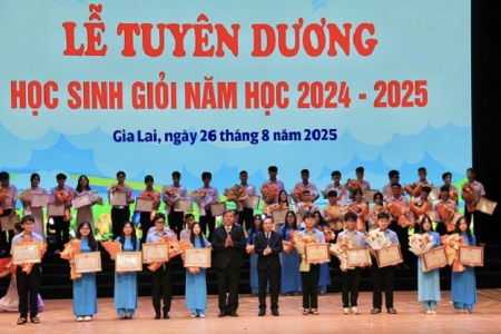 Gia Lai tuyên dương học sinh có thành tích xuất sắc năm học 2024-2025  
