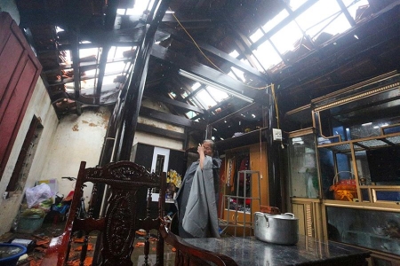 Hà Tĩnh "bộn bề" sau bão số 5