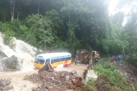 Bão số 5 gây mưa lớn tại Phú Thọ, hàng trăm nhà bị hư hại, gần 1.400 người phải sơ tán