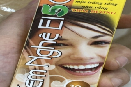 Cục Quản lý Dược đình chỉ lưu hành Kem nghệ E150 vì ghi nhãn sai quy định
