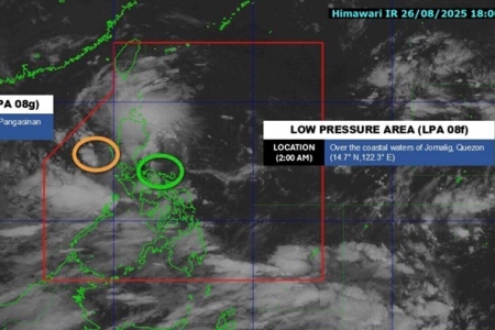 Biển Đông cùng lúc xuất hiện hai áp thấp, nguy cơ mưa lớn và biển động