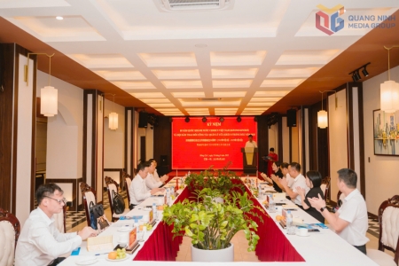 Cục Thương mại Phòng Thành Cảng chúc mừng BQL Cửa khẩu tỉnh Quảng Ninh nhân kỷ niệm 80 năm Quốc khánh