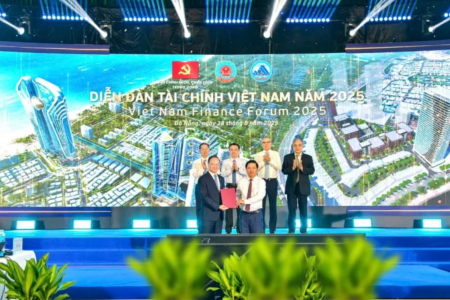 Vietcombank và UBND TP. Đà Nẵng hợp tác phát triển dịch vụ tại Trung tâm Tài chính Quốc tế Việt Nam