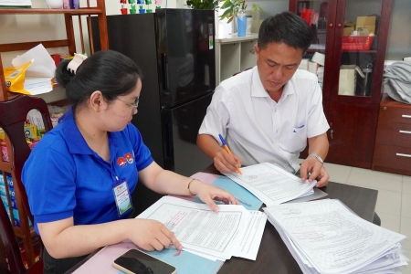 Chủ tịch phường, xã ở TP. HCM được ủy quyền ký sao y chứng thực