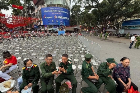 Hà Nội bố trí hơn 5.000 chỗ ngồi ưu tiên cho cựu chiến binh, người cao tuổi xem diễu binh A80
